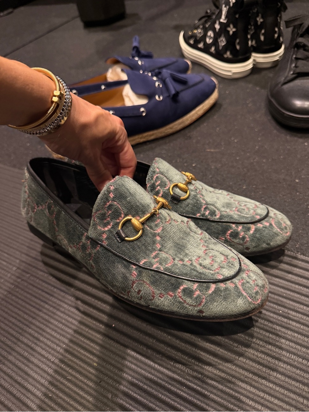 Gucci Green Signature Horsebit Velvet Loafers